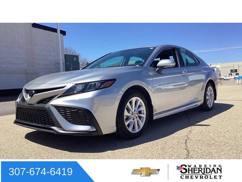 Used 2022 Toyota Camry SE FWD image 30