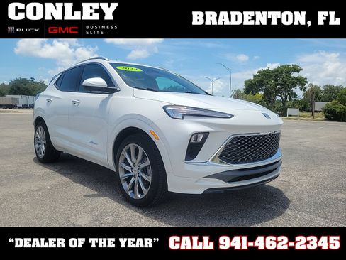 Used 2024 Buick Encore GX Avenir w/ Avenir Technology Package FWD image 1