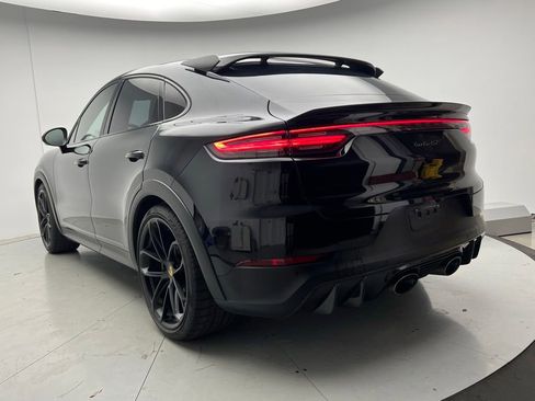 Certified 2022 Porsche Cayenne Turbo GT AWD/4WD image 3