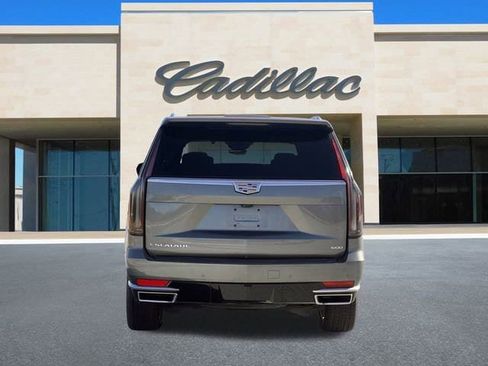 Certified 2023 Cadillac Escalade Premium Luxury image 4