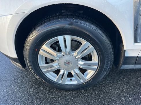 Used 2016 Cadillac SRX Luxury w/ Driver Awareness Package image 29