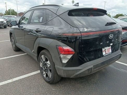 Used 2025 Hyundai Kona SEL FWD image 4