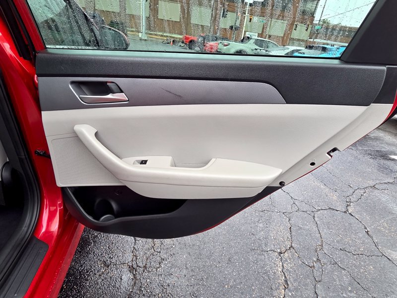 Used 2019 Hyundai Sonata SE FWD image 14