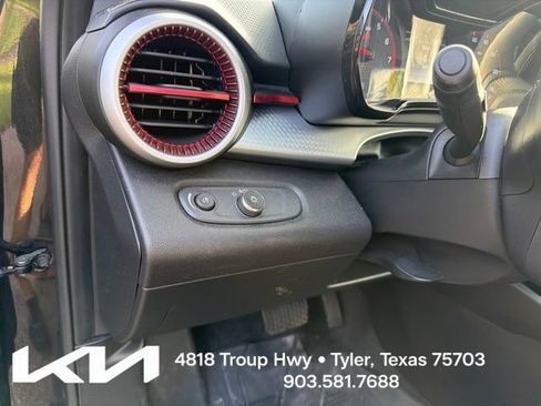Used 2024 Chevrolet Trax RS FWD image 15