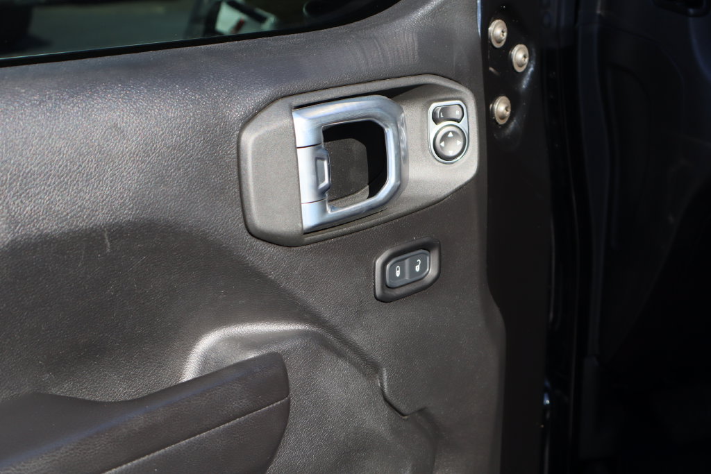 Used 2021 Jeep Wrangler Unlimited Sport AWD/4WD image 21