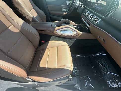 Certified 2024 Mercedes-Benz GLE 350 4MATIC w/ Driver Assistance Package image 15