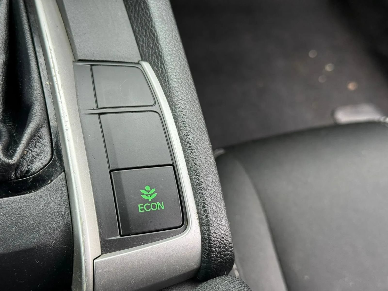 Used 2019 Honda Civic LX image 18