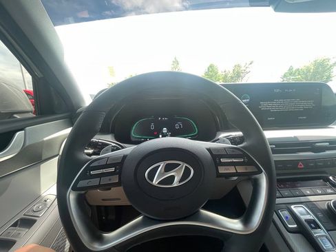 Used 2025 Hyundai Palisade SEL FWD image 12