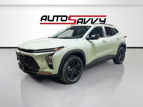 Used 2025 Chevrolet Trax ACTIV w/ Driver Confidence Package image 3