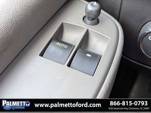 Used 2022 Chevrolet Express 2500 w/ Driver Convenience Package RWD image 21