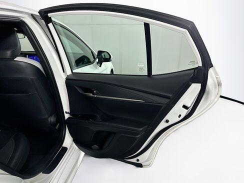 Used 2025 Toyota Camry SE FWD image 29