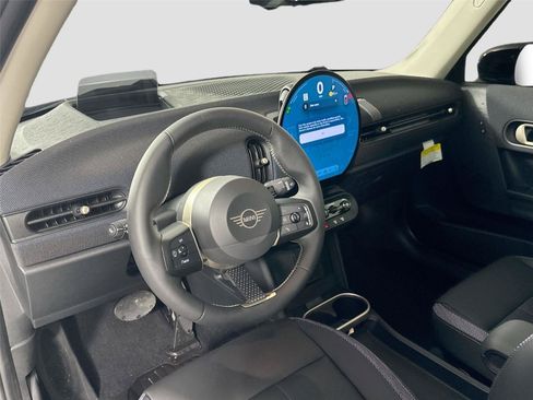Certified 2025 MINI Cooper S FWD image 7