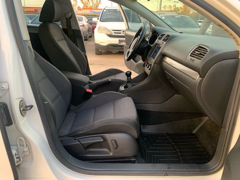 Used 2012 Volkswagen Golf TDI image 16