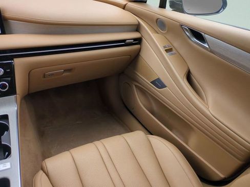 Certified 2025 Genesis G80 2.5T Advanced AWD/4WD image 14
