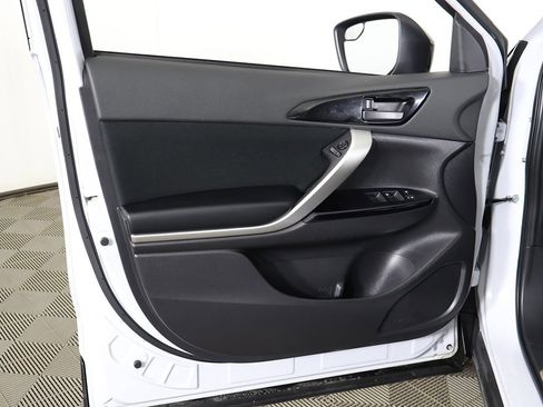 Used 2024 Mitsubishi Eclipse Cross LE image 19