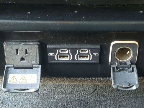 Certified 2022 Jeep Wagoneer Series III image 18