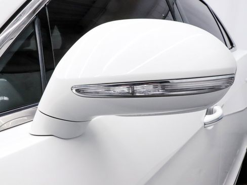 Used 2016 Bentley Flying Spur V8 image 49