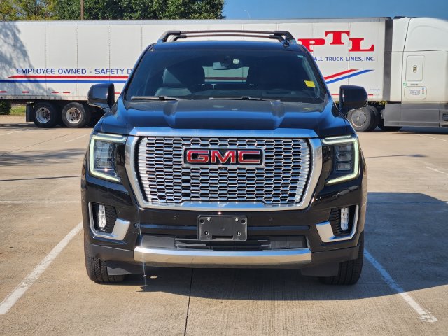 Used 2022 GMC Yukon Denali AWD/4WD image 2