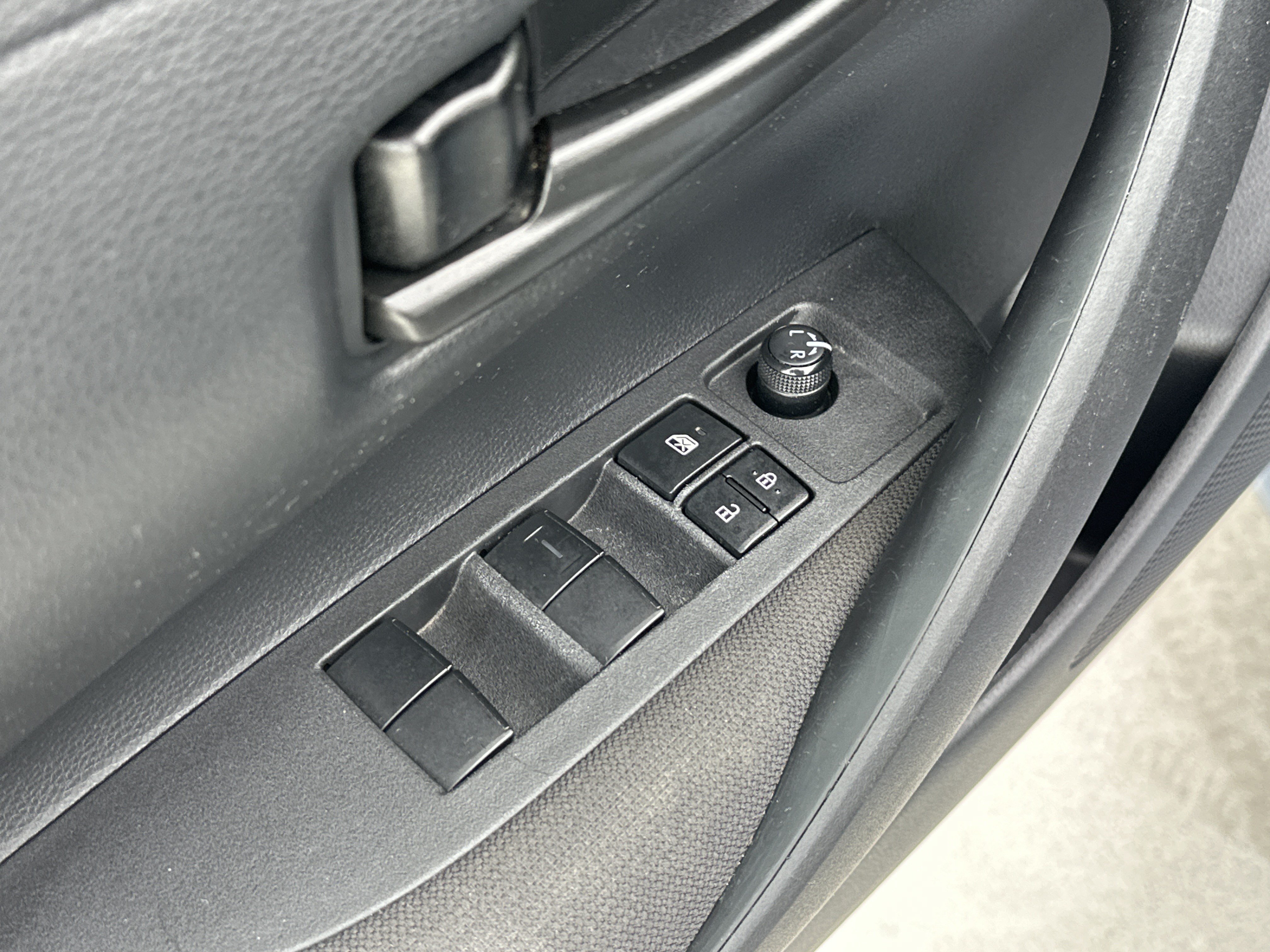 Certified 2024 Toyota Corolla LE FWD image 15