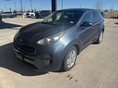 Used 2018 Kia Sportage LX image 1