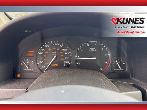 Used 2002 Saturn Vue AWD V6 image 25