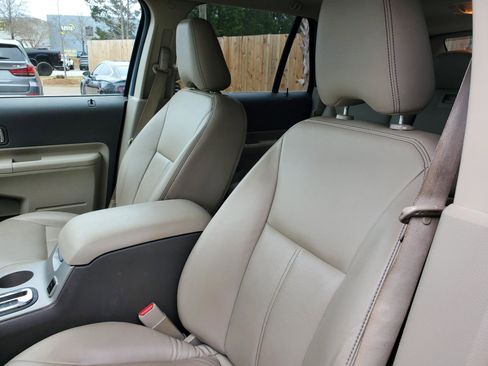 Used 2010 Ford Edge Limited image 17