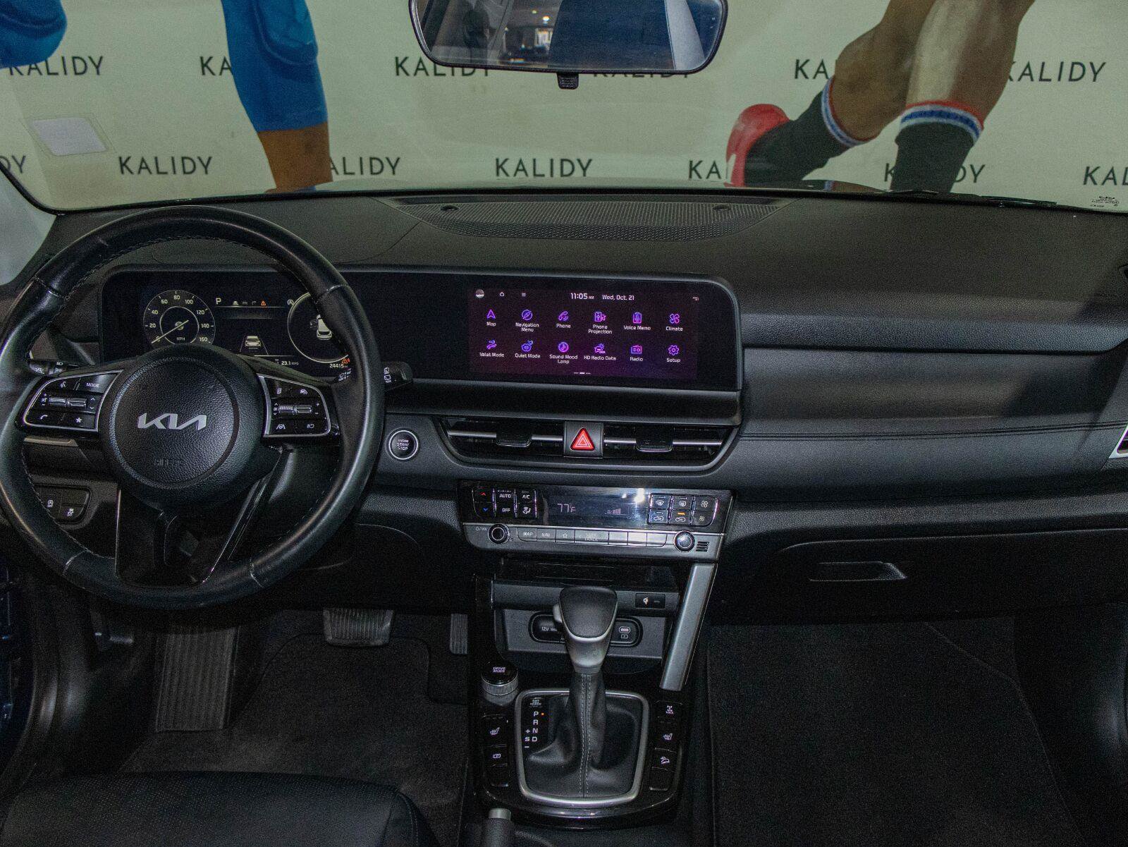 Used 2024 Kia Seltos EX AWD/4WD image 3