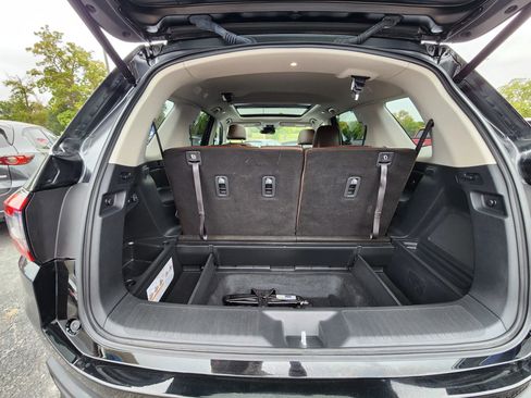 Used 2023 Honda Pilot Elite image 24