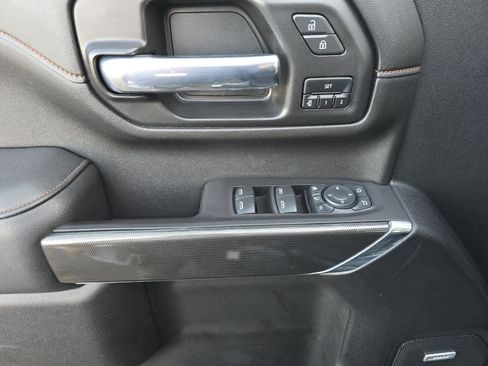 Used 2021 GMC Sierra 2500 AT4 w/ AT4 Preferred Package image 12