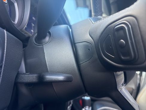 New 2025 Jeep Wrangler Unlimited Sahara AWD/4WD image 17
