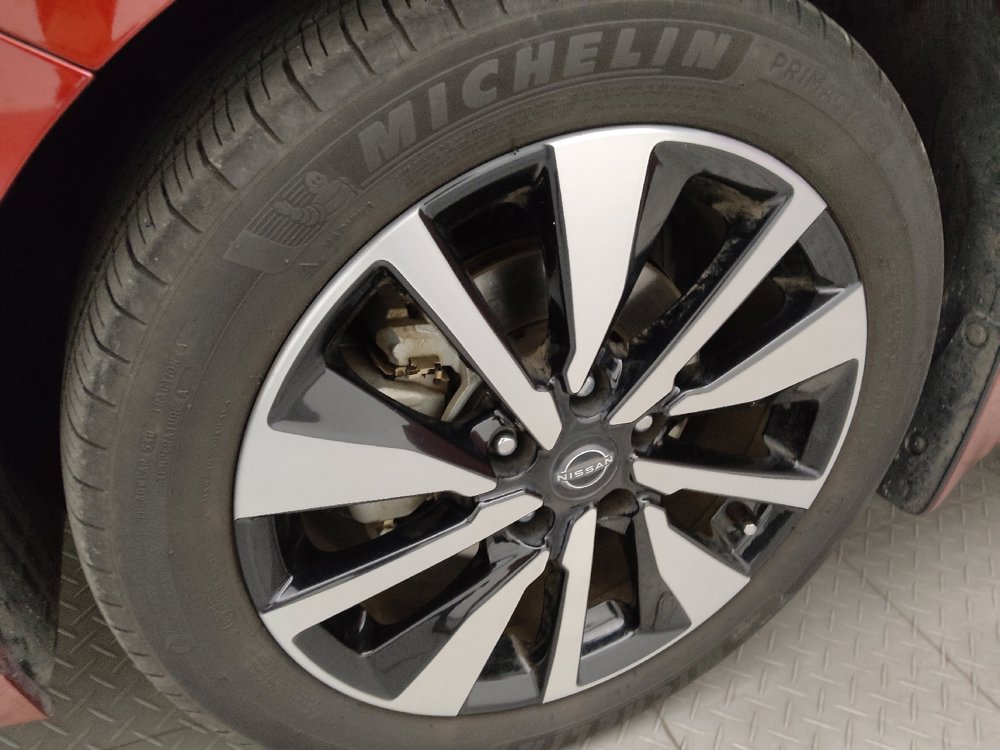 Used 2024 Nissan Sentra SV w/ SV Premium Package FWD image 31