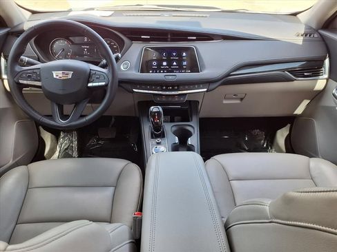 Used 2023 Cadillac XT4 Premium Luxury w/ Cold Weather Package FWD image 15