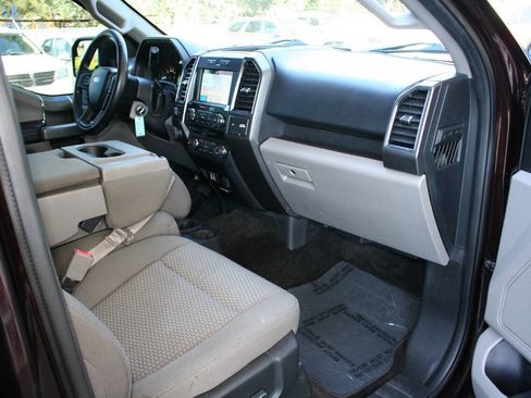 Used 2018 Ford F150 XLT w/ Equipment Group 302A Luxury AWD/4WD image 16