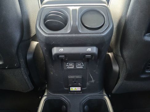 Certified 2024 Jeep Wrangler Unlimited Rubicon image 11