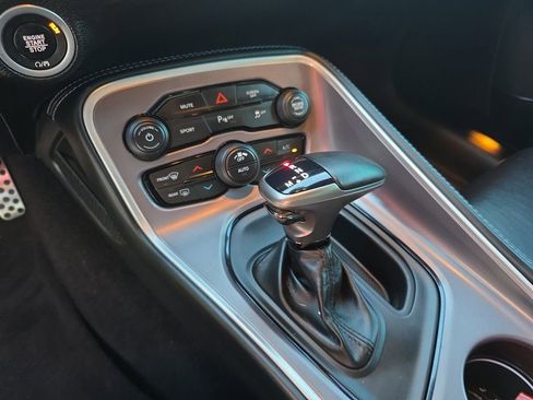 Used 2022 Dodge Challenger R/T image 8