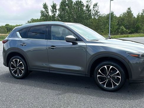 Used 2023 MAZDA CX-5 AWD 2.5 S w/ Premium Plus Pkg image 3