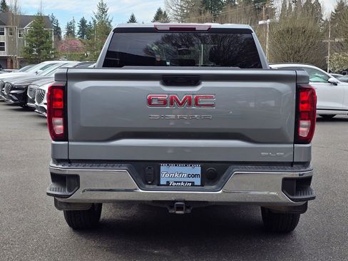 Used 2025 GMC Sierra 1500 SLE image 4