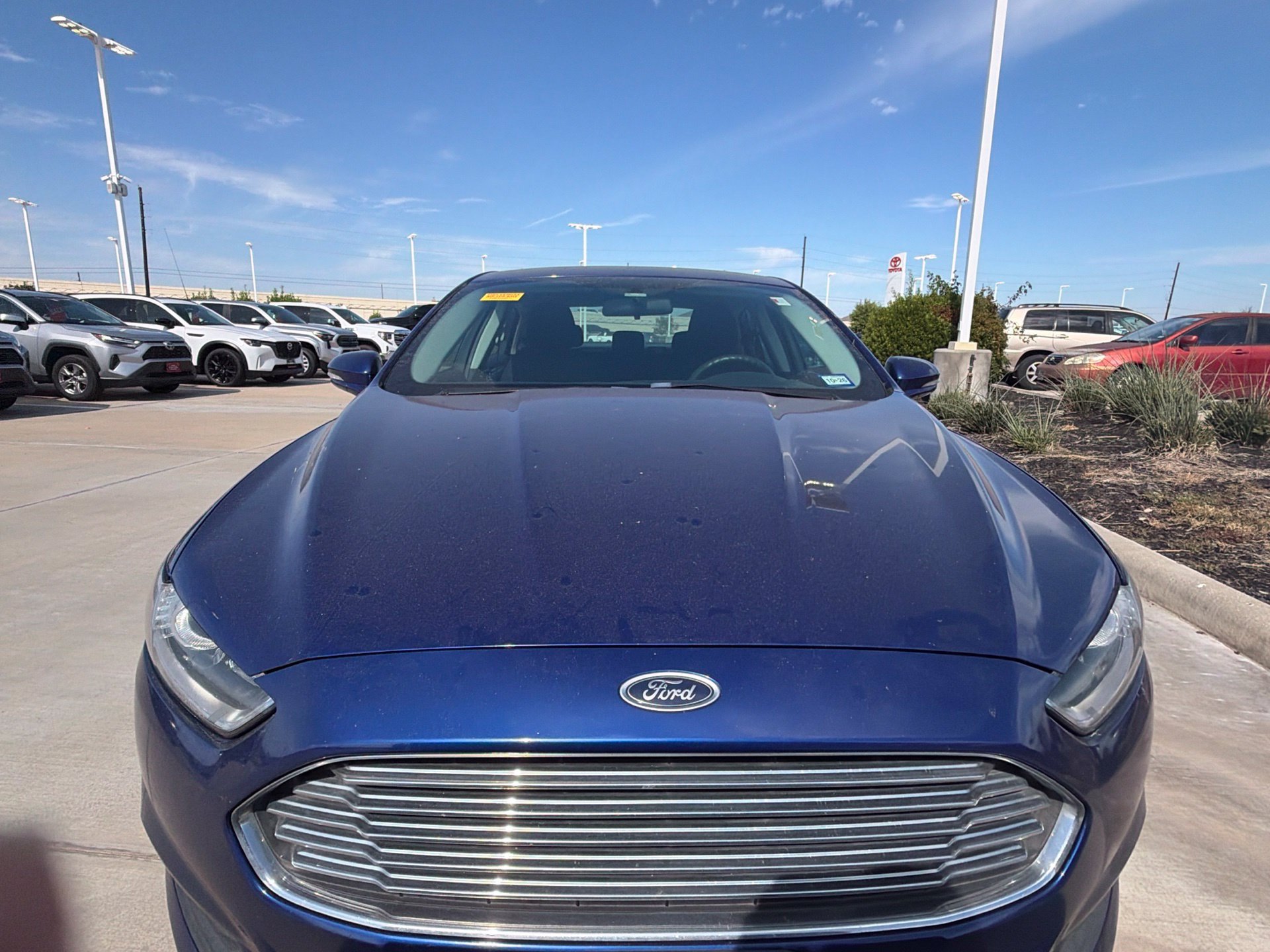 Used 2016 Ford Fusion SE FWD image 8