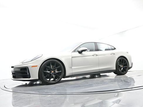 Certified 2025 Porsche Panamera image 46
