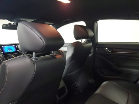 Used 2022 Honda Accord Sport image 13