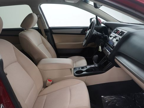 Used 2016 Subaru Outback 2.5i Premium image 11
