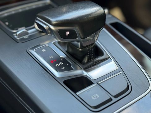 Used 2018 Audi Q5 2.0T Premium image 32