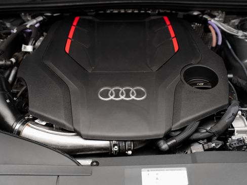 Used 2024 Audi S6 Premium Plus w/ Premium Plus Package image 74