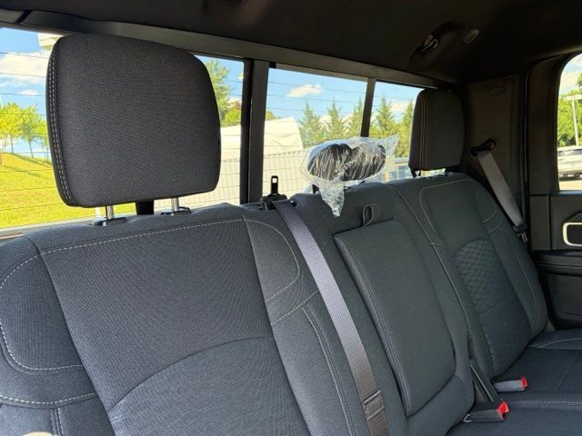 New 2026 RAM 2500 Big Horn AWD/4WD image 29