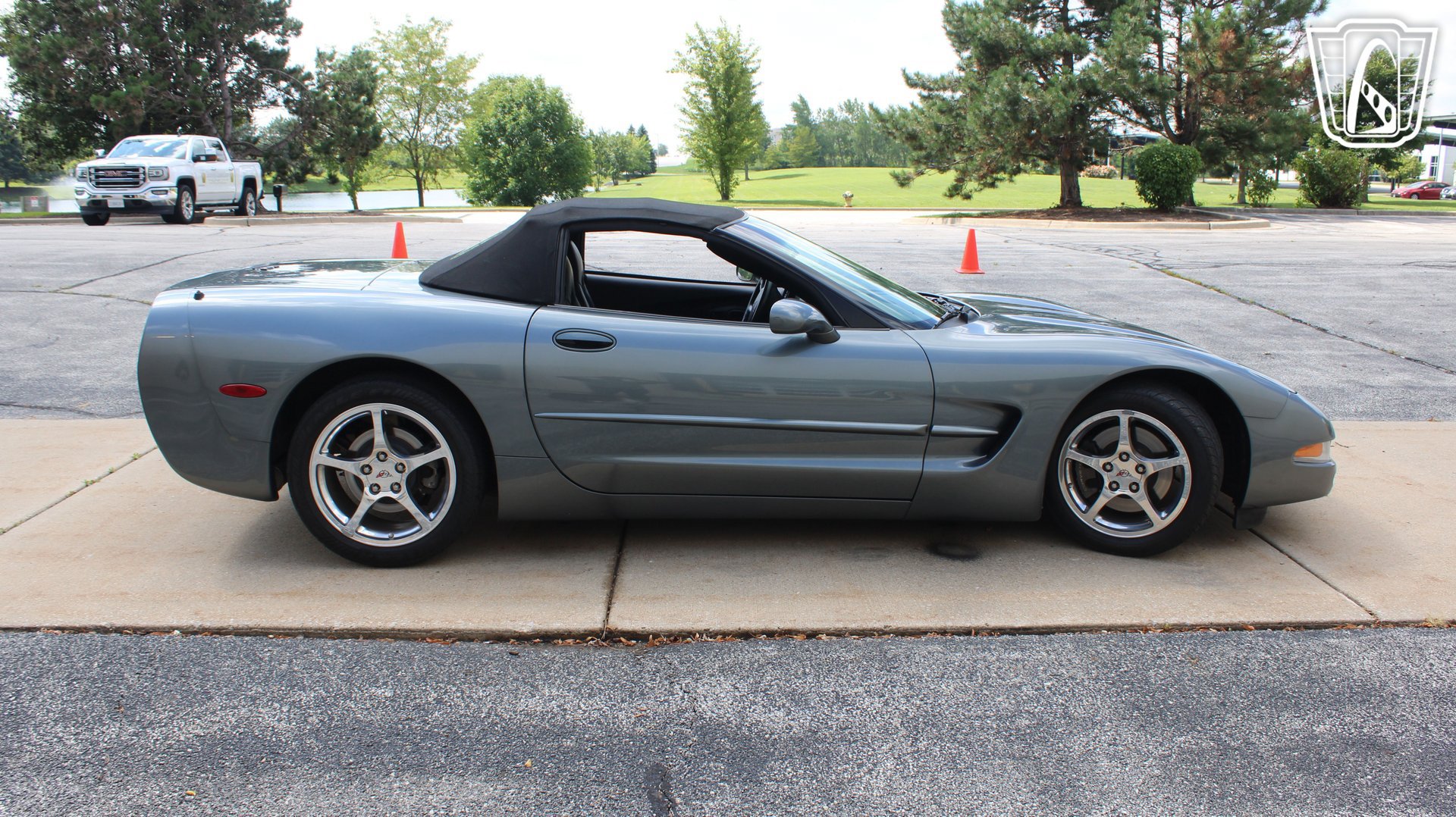 Used 2004 Chevrolet Corvette Convertible w/ Preferred Equipment Group RWD image 31