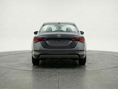 Used 2025 Nissan Sentra S image 7