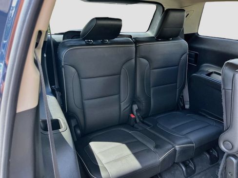 Used 2019 GMC Acadia Denali w/ Technology Package AWD/4WD image 34