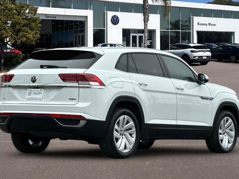 Used 2023 Volkswagen Atlas Cross Sport SE AWD/4WD image 4