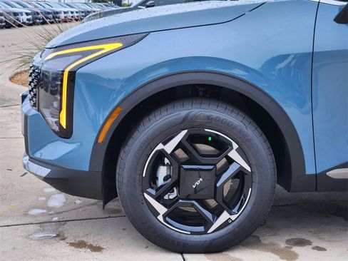 New 2026 Kia Sportage EX image 5