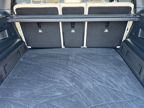 Certified 2023 Mercedes-Benz GLB 250 4MATIC image 33